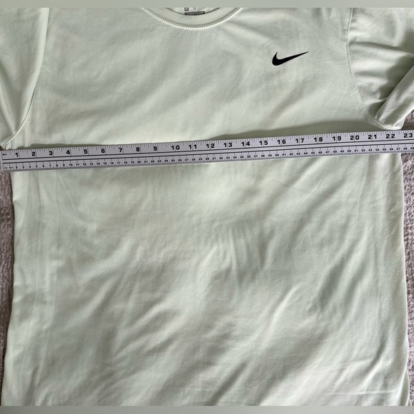 Nike Dri-Fit Tee Men’s XL Light Green Athletic Training Shirt - Picture 6 of 11